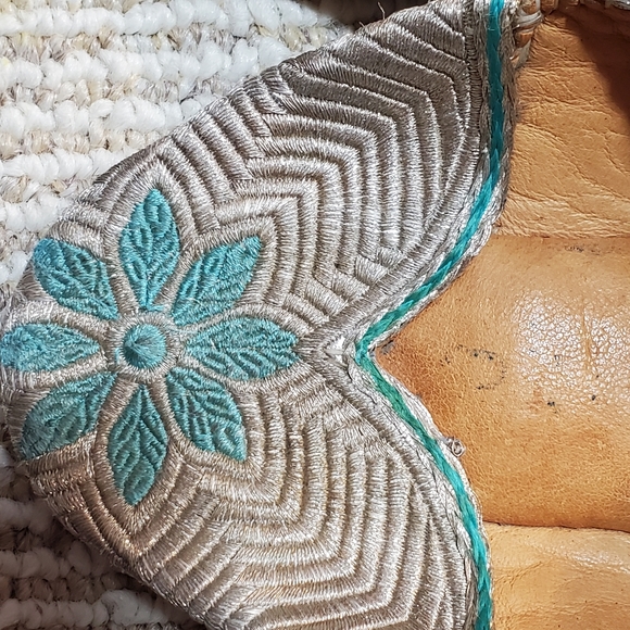 Leather Silver/Blue Morracan Slippers-SZ 7 - Picture 8 of 13